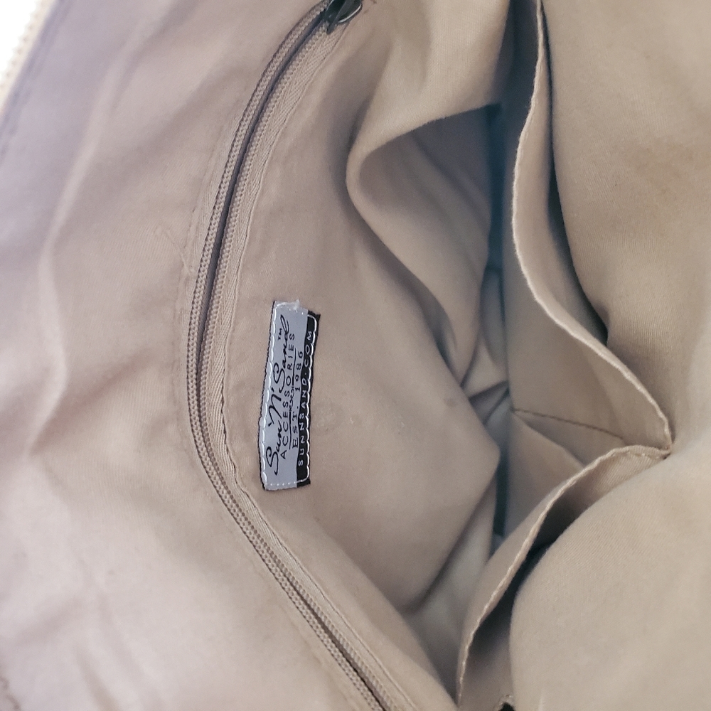 SUN 'N' SAND Black Natural Straw Crossbody - Picture 7 of 10